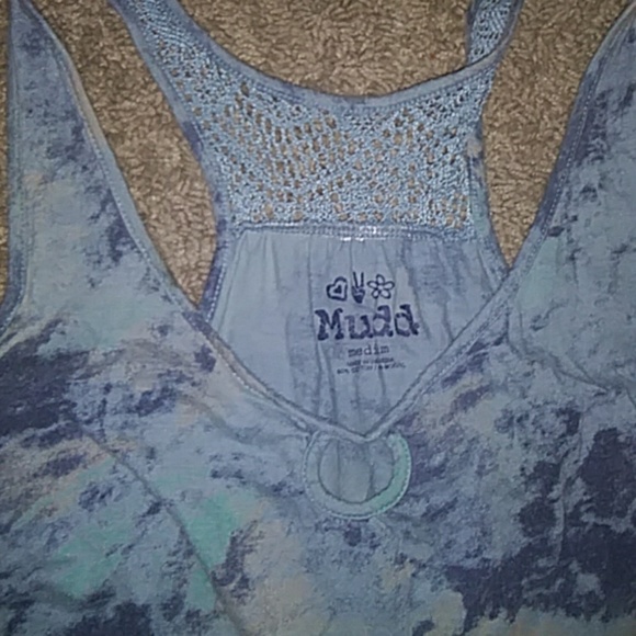 Cute flowy summer blouse - Picture 3 of 4